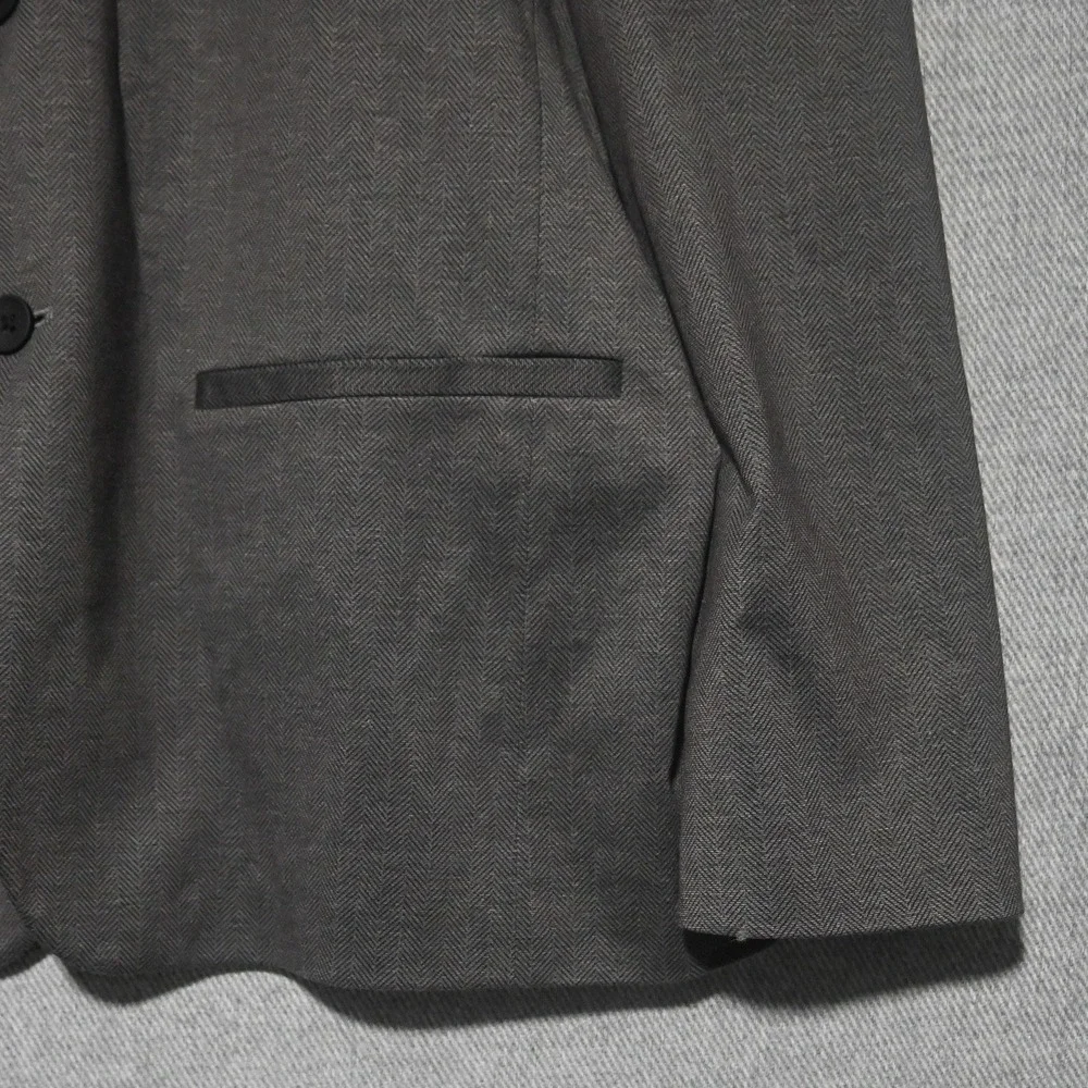 Mizzen+Main 82% polyester